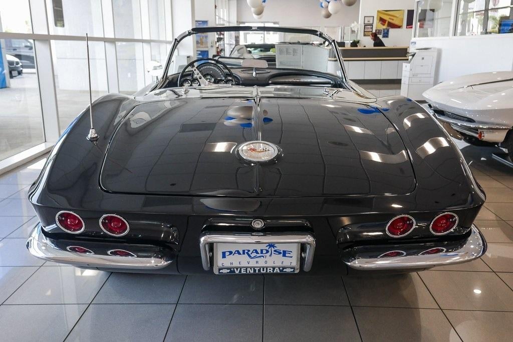 1961 Chevrolet CORVETTE STING RAY