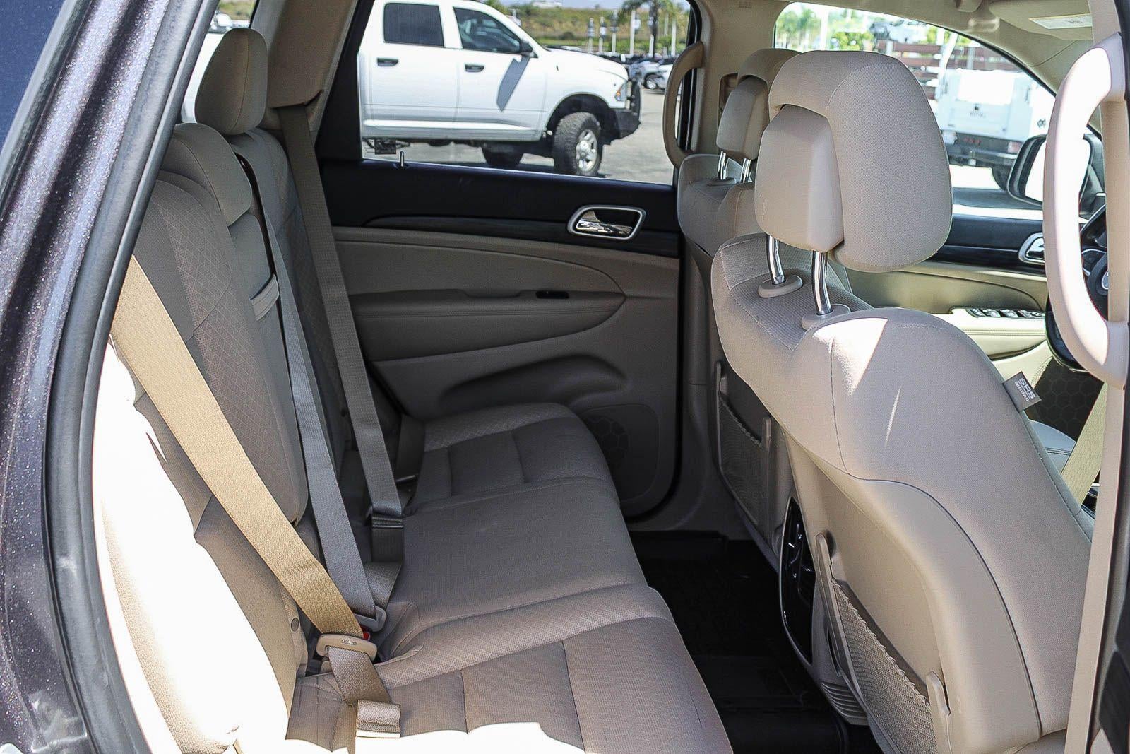 2020 Jeep Grand Cherokee Laredo E