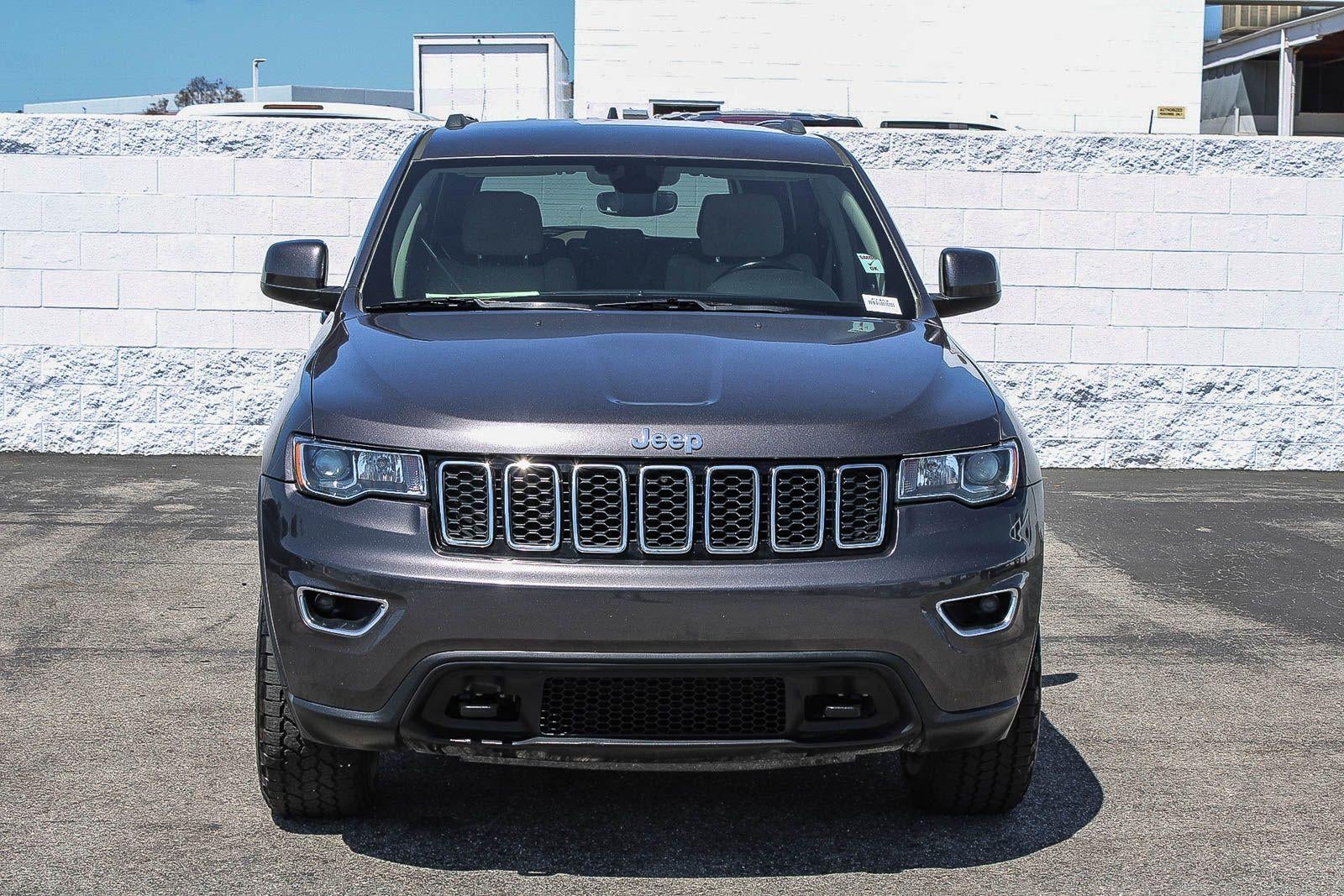 2020 Jeep Grand Cherokee Laredo E