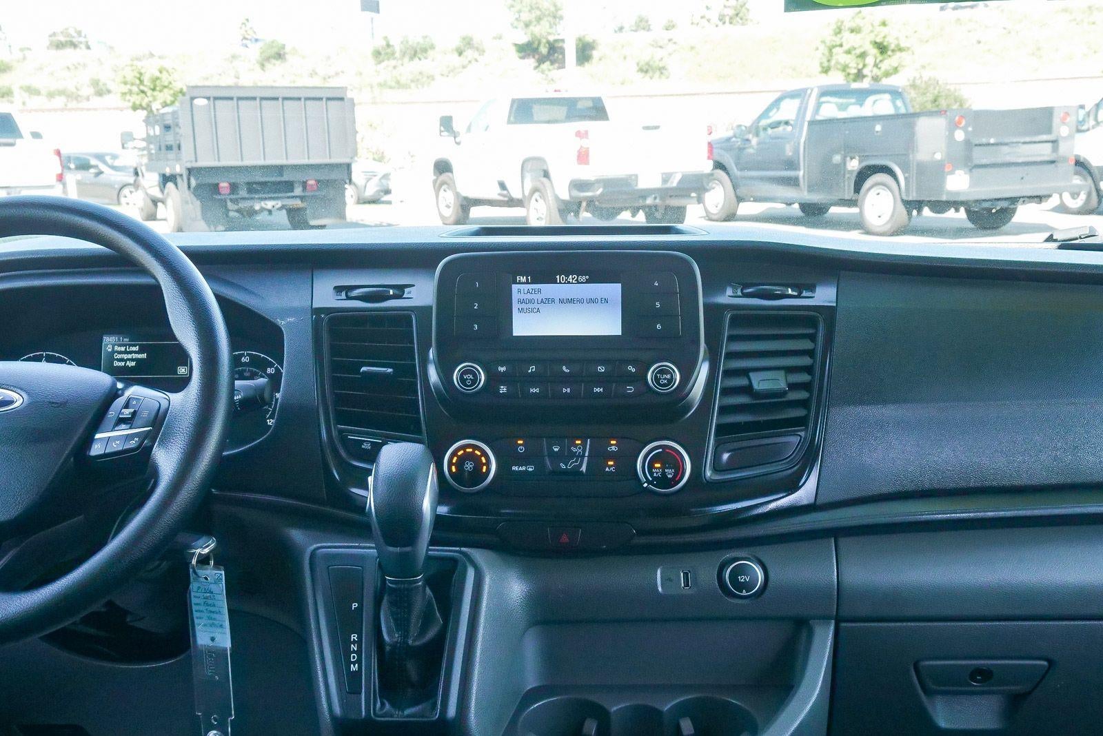 2022 Ford Transit Passenger Wagon XL