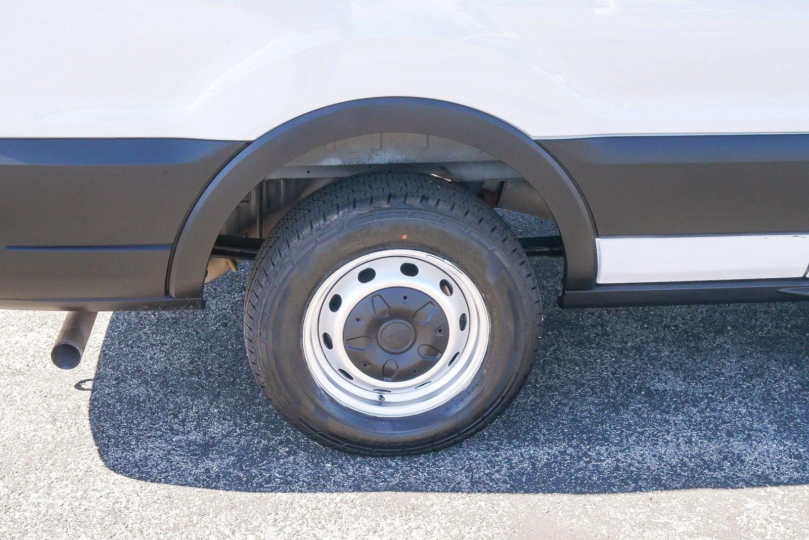 2022 Ford Transit Passenger Wagon XL