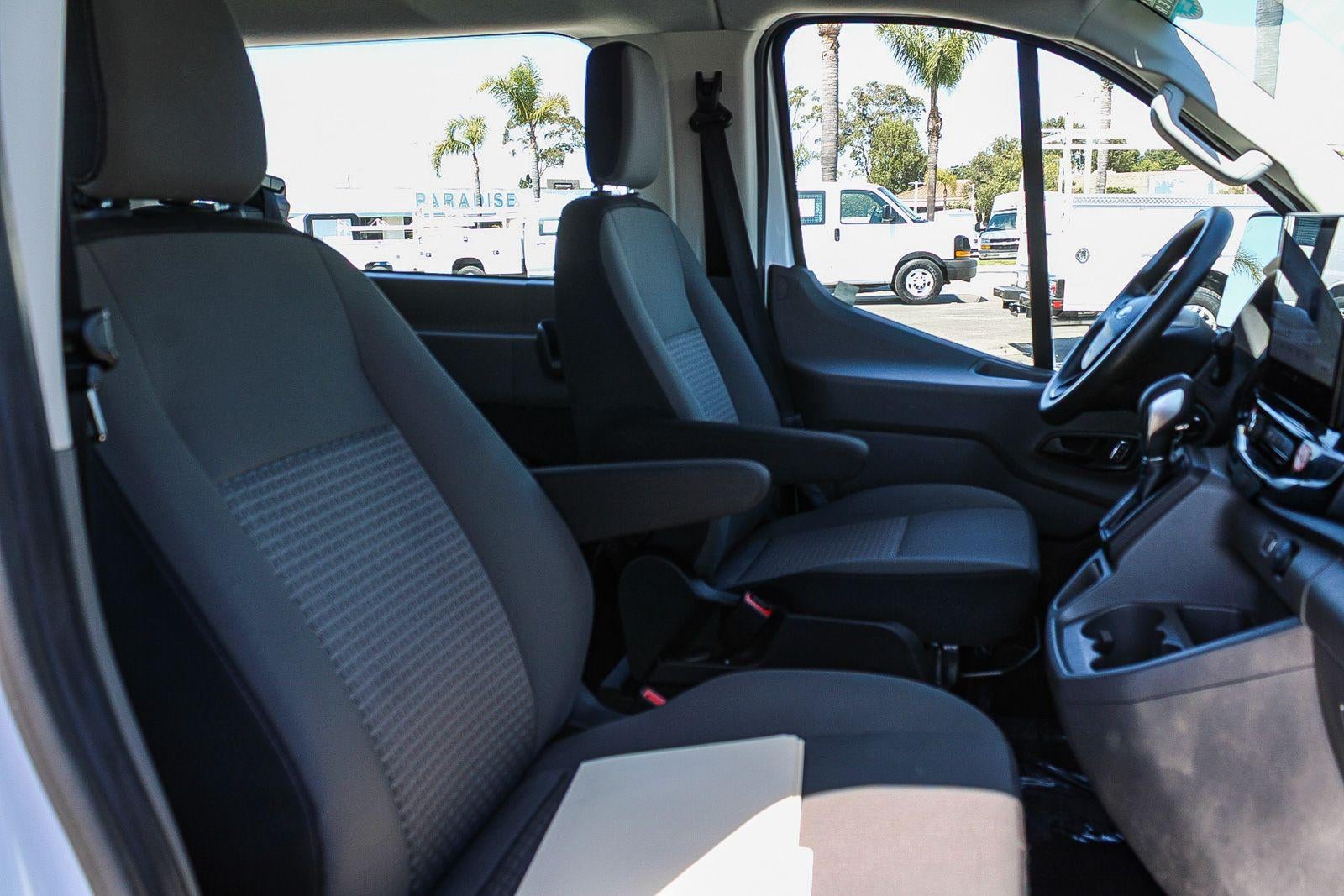 2024 Ford Transit Passenger Wagon XL