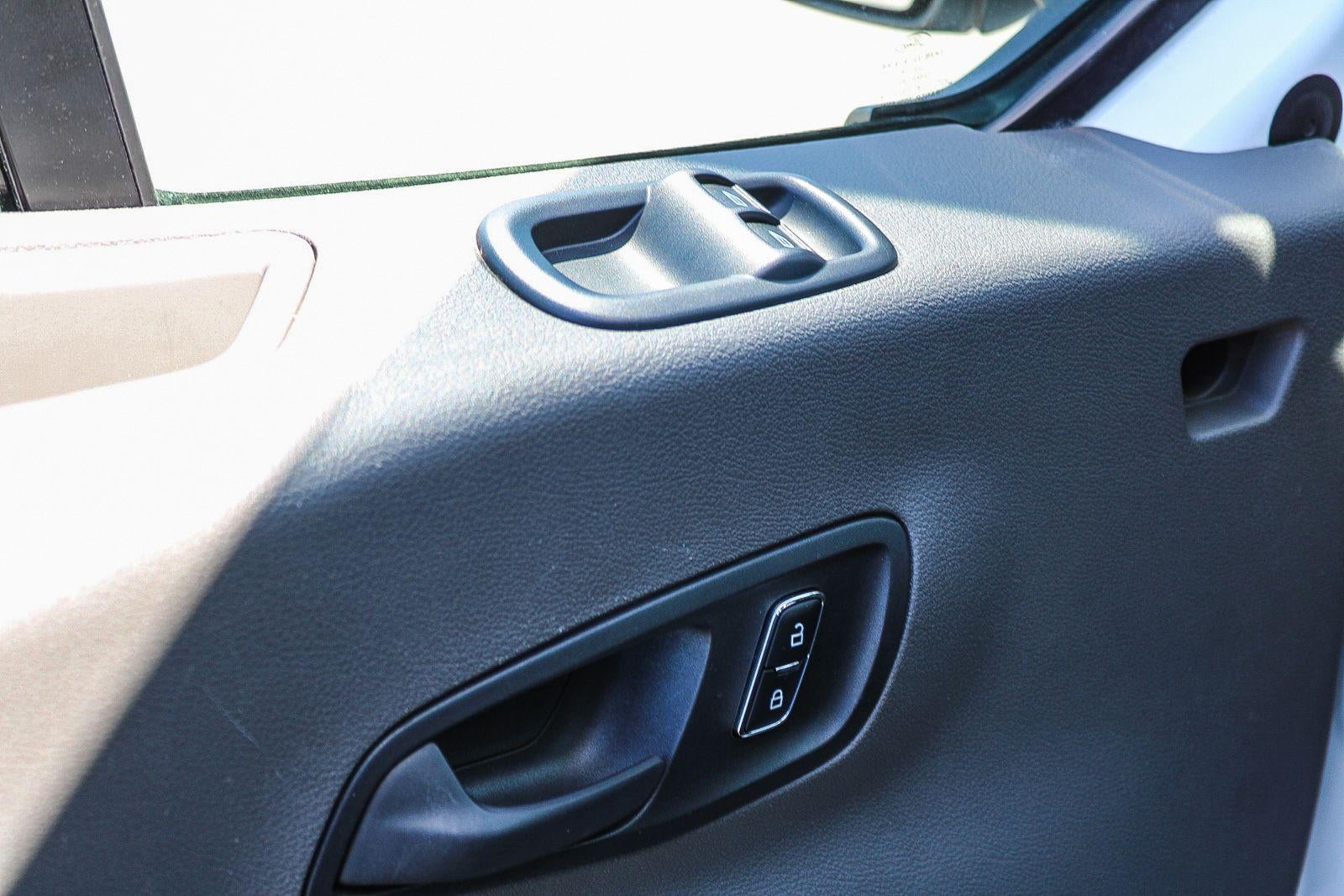 2024 Ford Transit Passenger Wagon XL