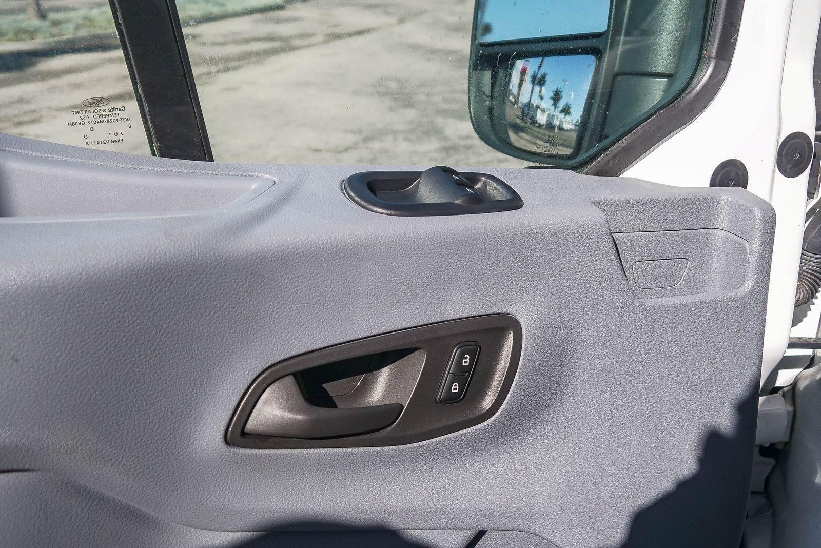 2018 Ford Transit Passenger Wagon XL