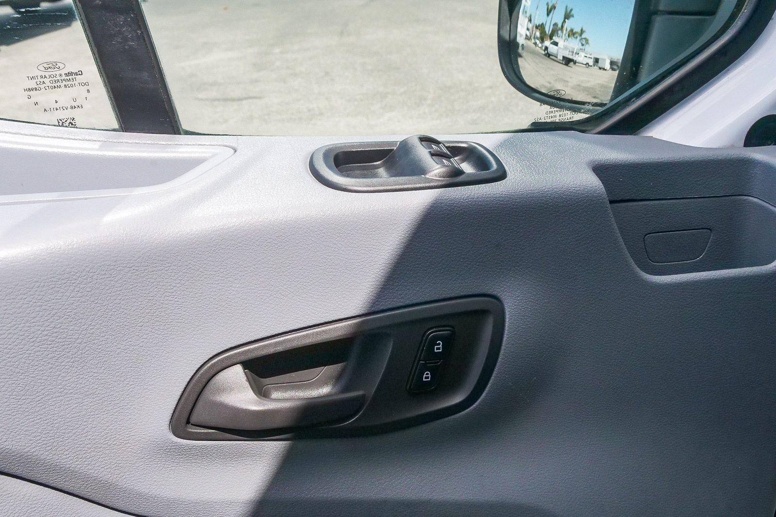 2018 Ford Transit Passenger Wagon XL
