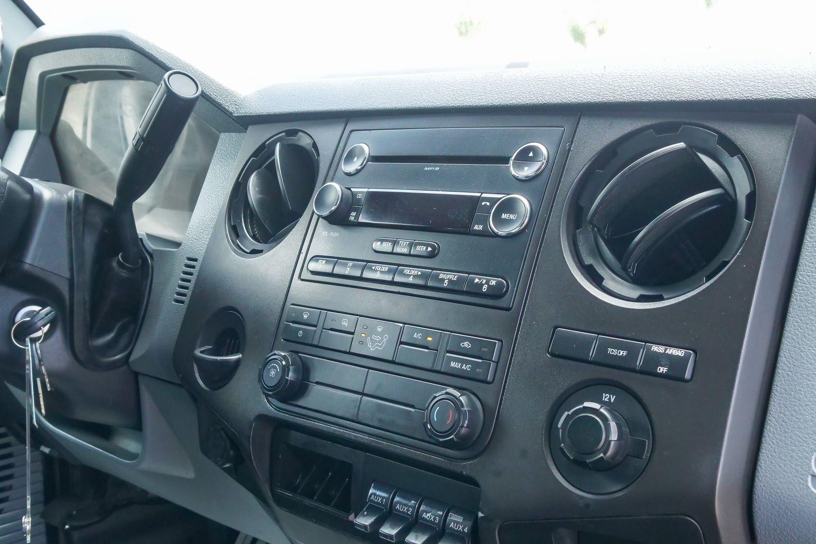 2016 Ford Super Duty F-550 DRW XLT
