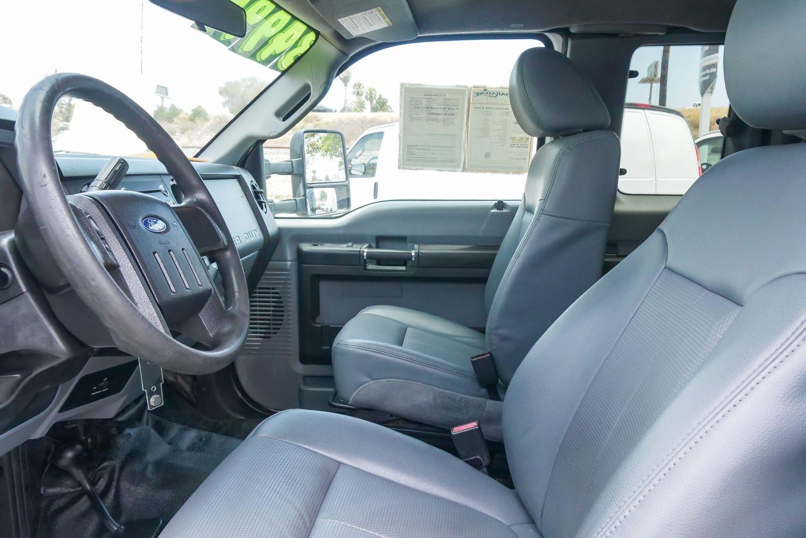 2016 Ford Super Duty F-550 DRW XLT