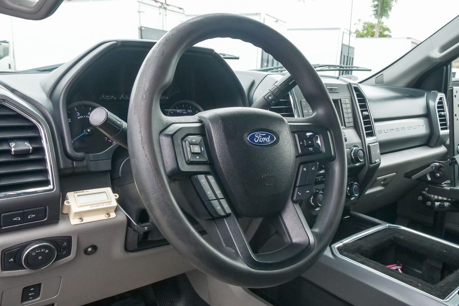 2017 Ford Super Duty F-350 SRW Lariat
