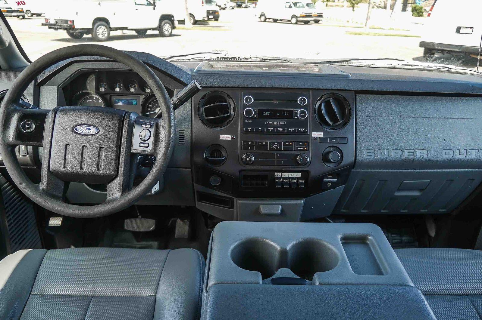 2016 Ford Super Duty F-350 DRW Lariat