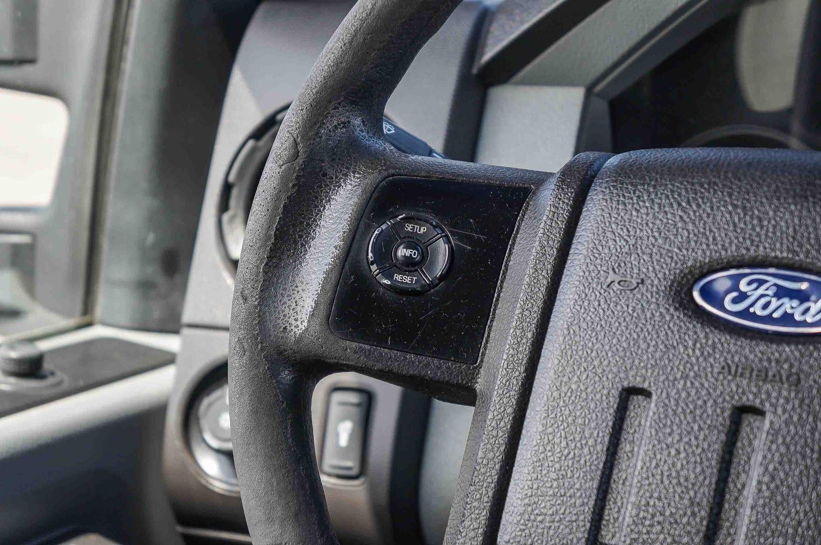 2016 Ford Super Duty F-350 DRW Lariat