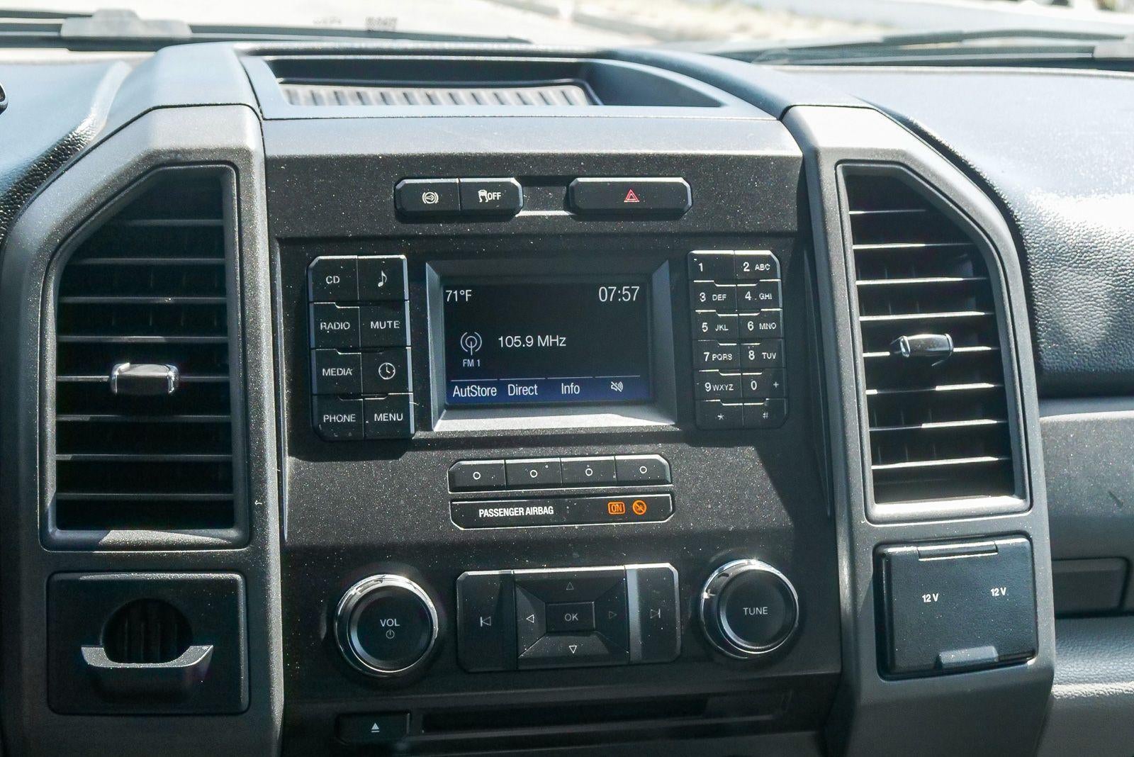 2017 Ford Super Duty F-350 DRW Lariat