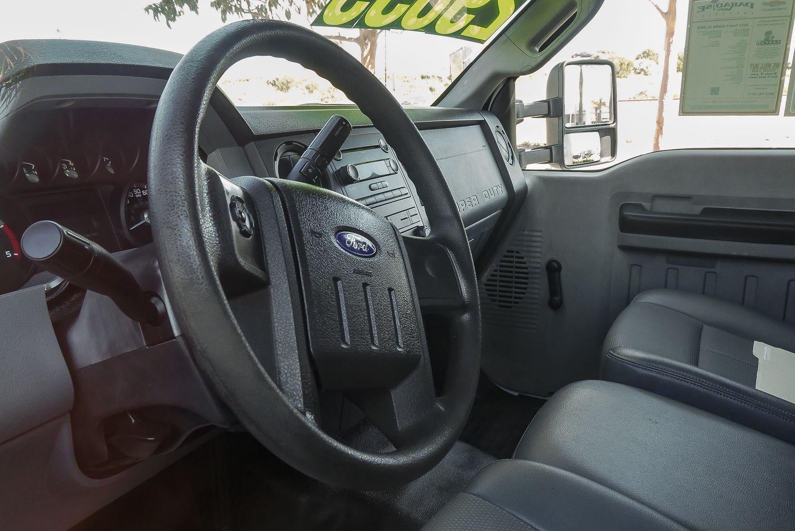 2013 Ford Super Duty F-450 DRW XL