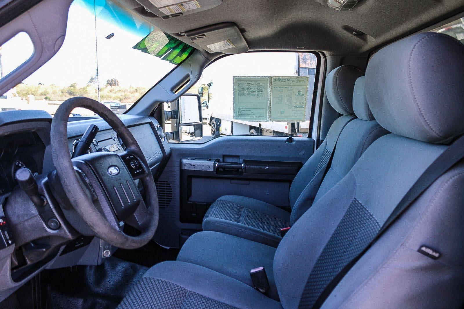 2015 Ford Super Duty F-550 DRW XL
