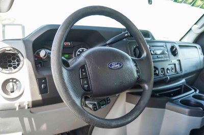 2017 Ford E-Series Cutaway Base