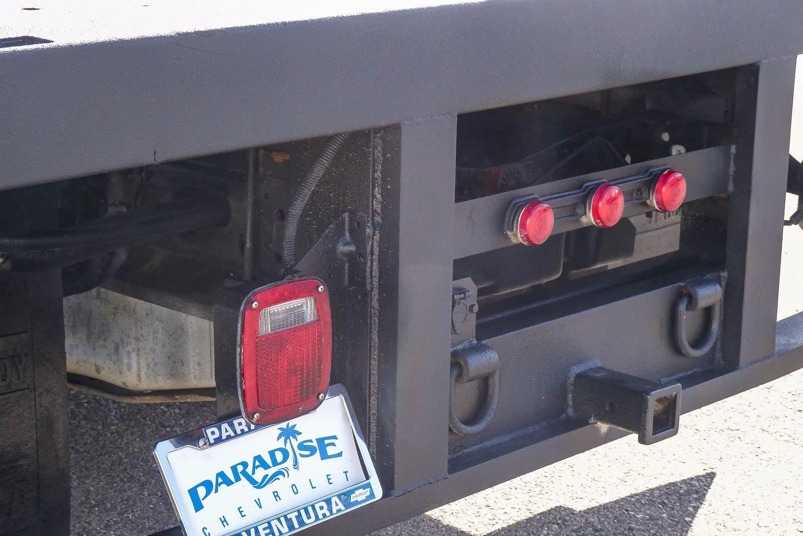2003 Ford Super Duty F-350 DRW XL