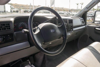 2003 Ford Super Duty F-350 DRW XL
