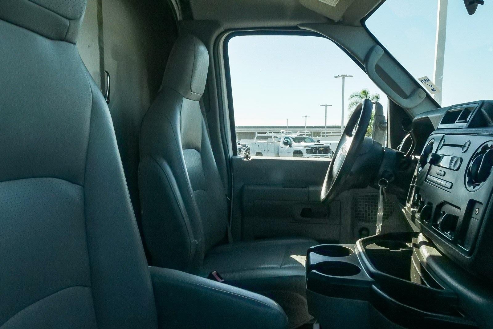 2013 Ford Econoline Commercial Cuta Base