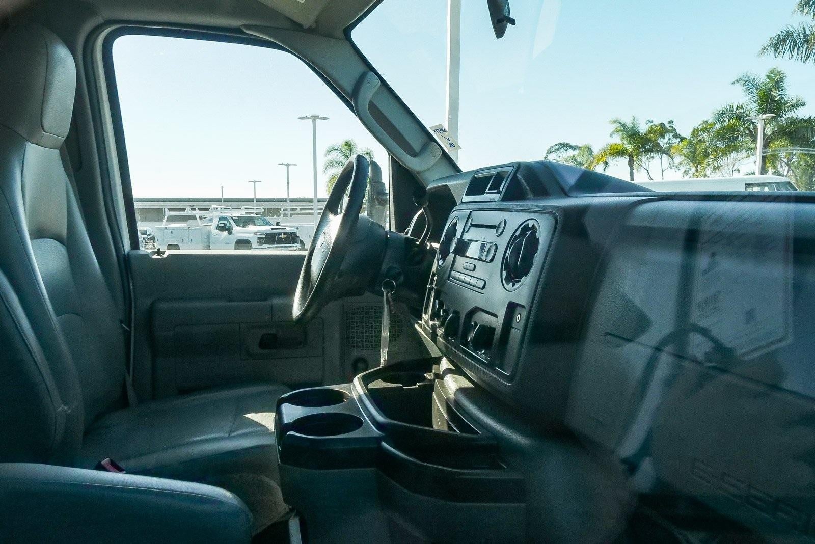 2013 Ford Econoline Commercial Cuta Base