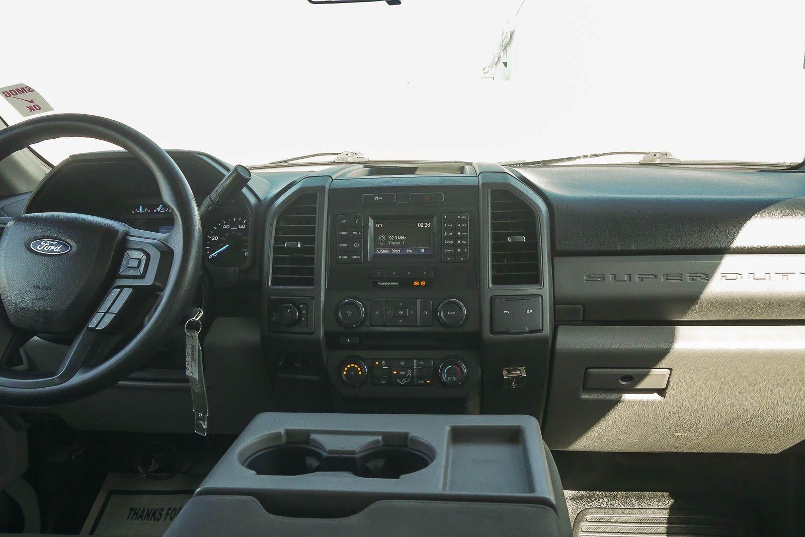 2018 Ford Super Duty F-350 SRW XL