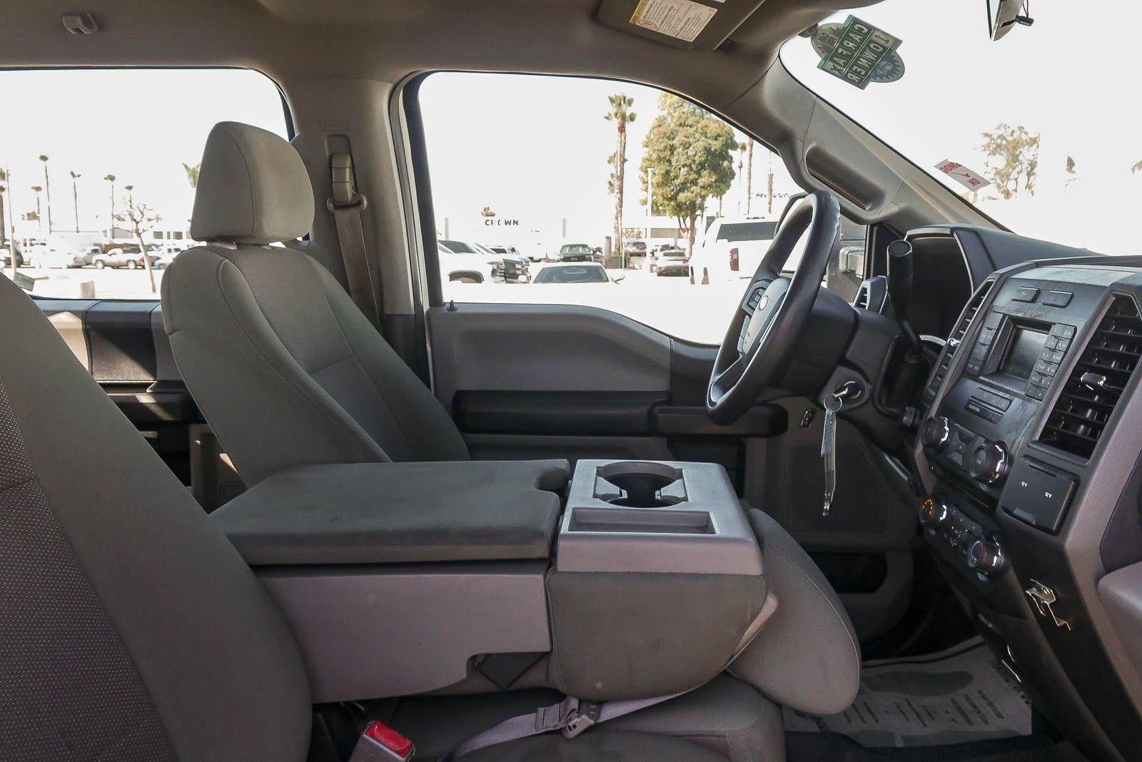 2018 Ford Super Duty F-350 SRW XL