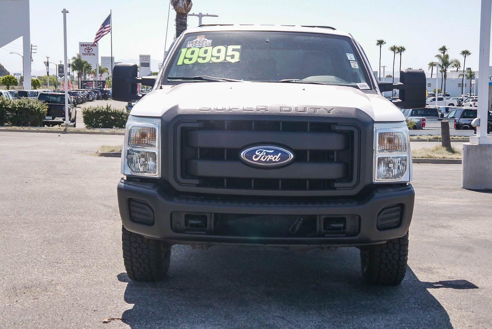 2011 Ford Super Duty F-350 SRW XL