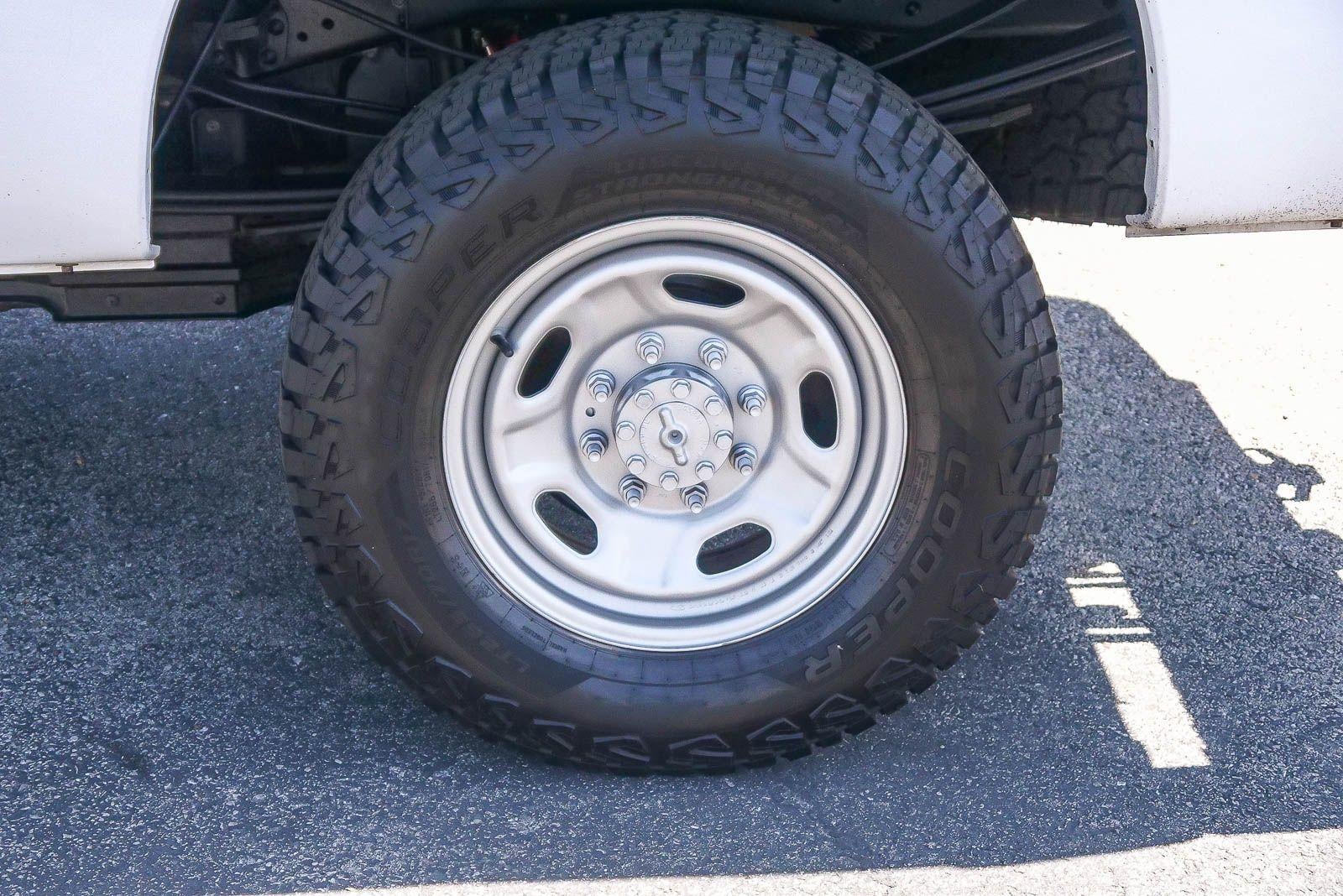 2011 Ford Super Duty F-350 SRW XL