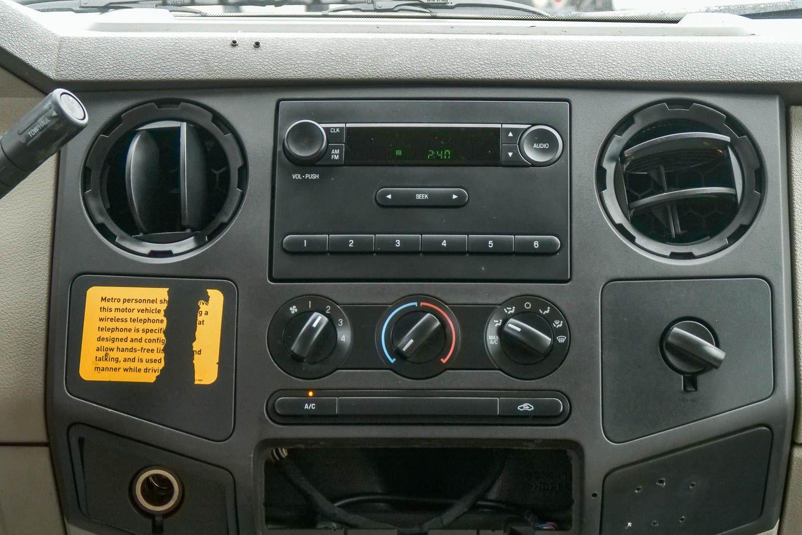 2009 Ford Super Duty F-250 SRW XL