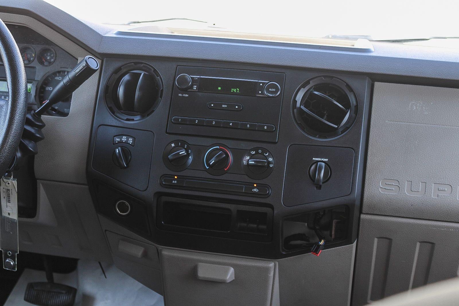 2008 Ford Super Duty F-350 SRW XL