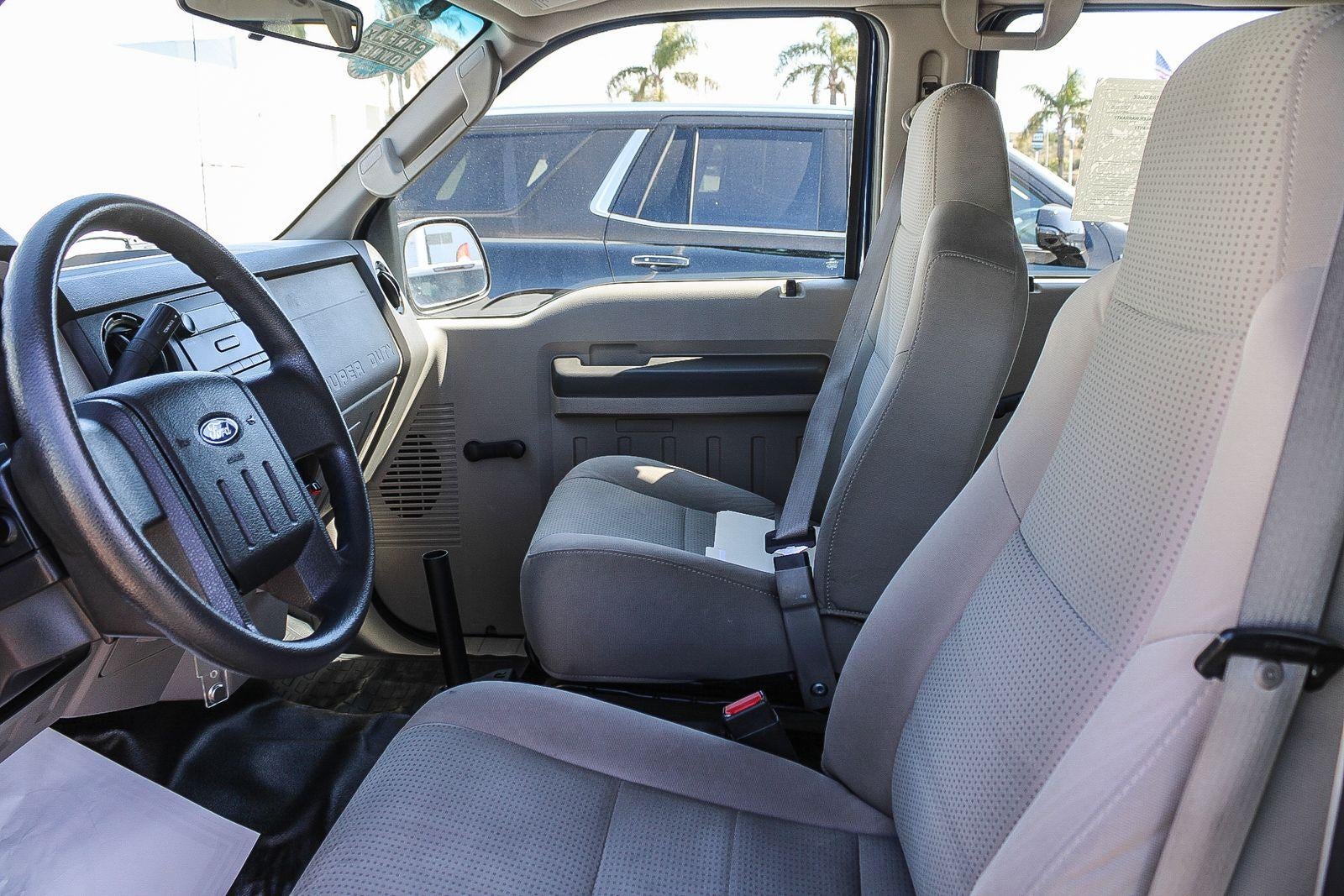 2008 Ford Super Duty F-350 SRW XL