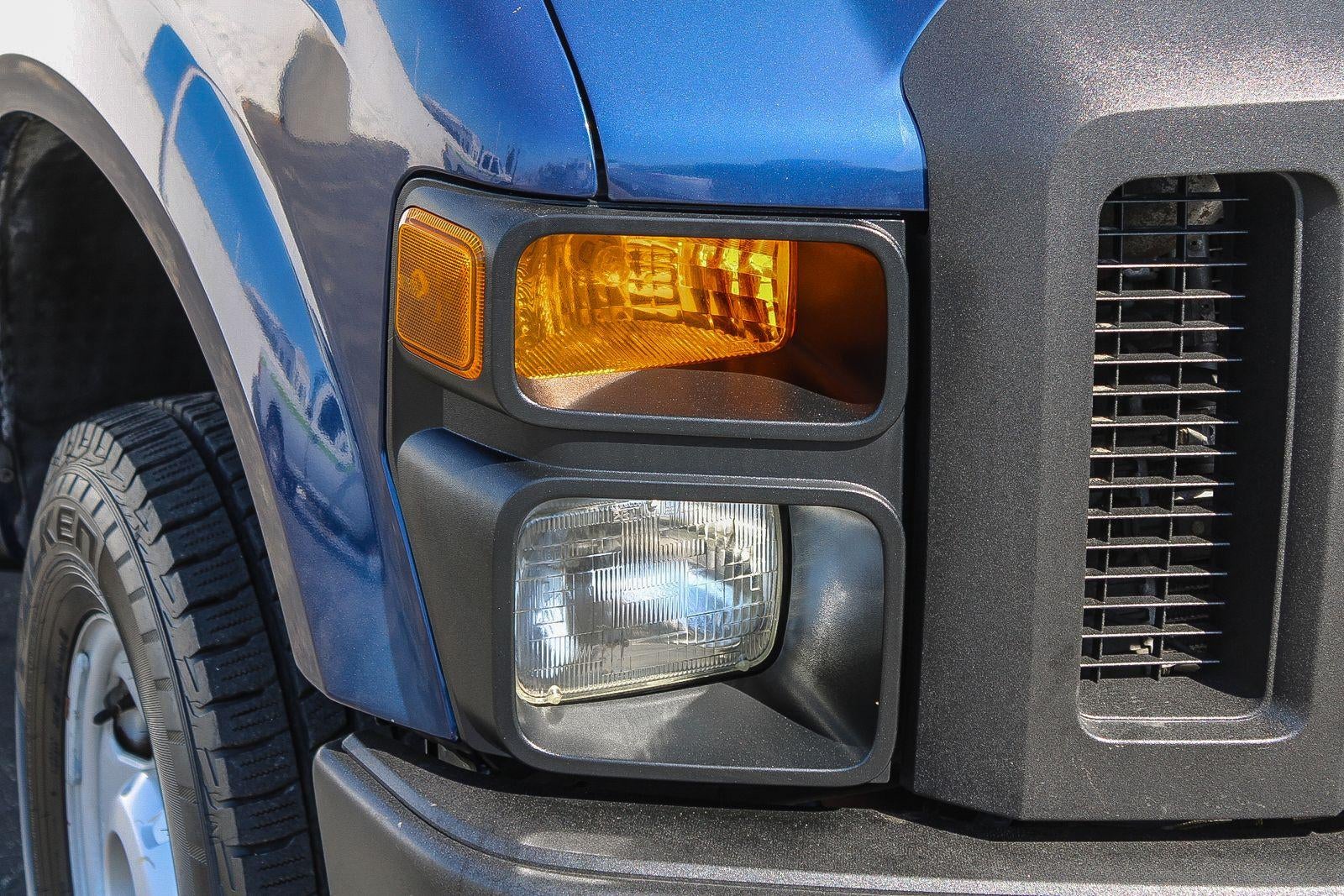 2008 Ford Super Duty F-350 SRW XL
