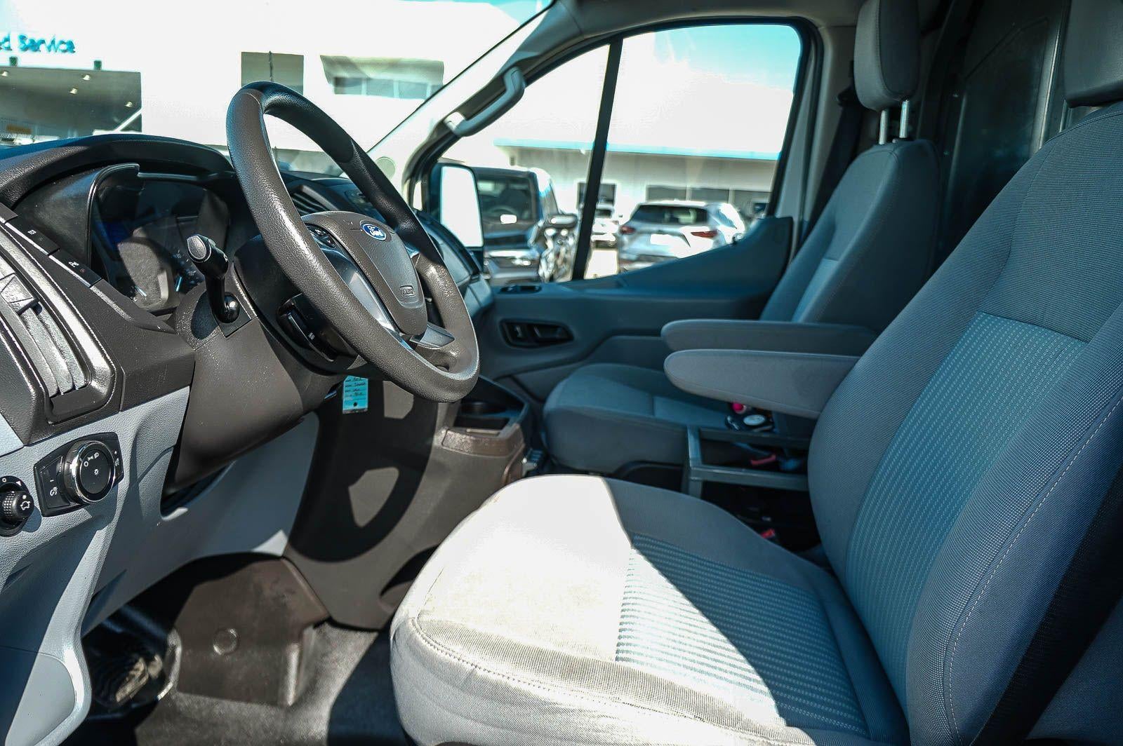 2017 Ford Transit Van Base