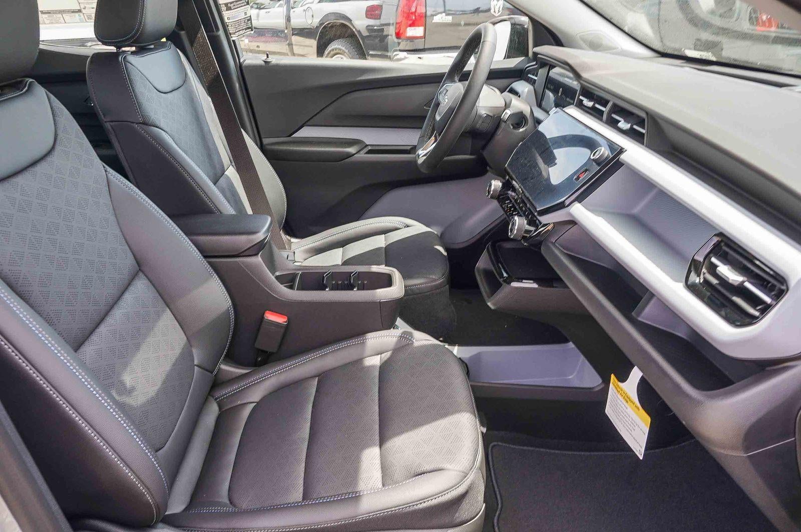 2027 Chevrolet Bolt FWD 4dr LT
