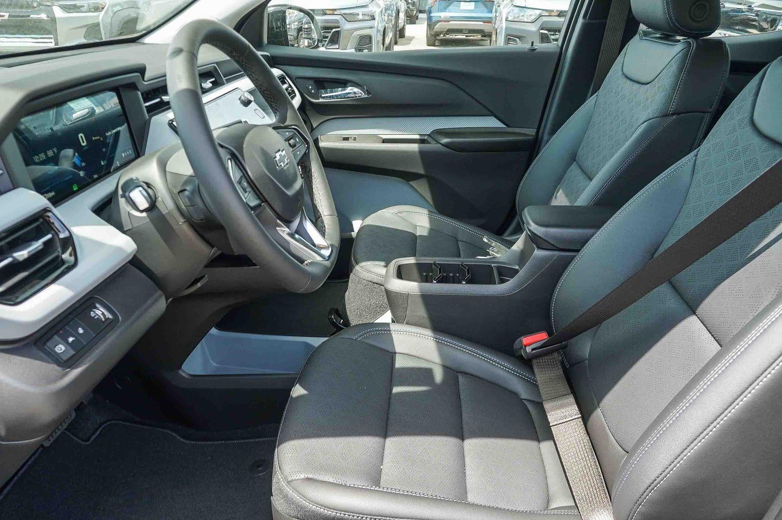 2027 Chevrolet Bolt FWD 4dr LT