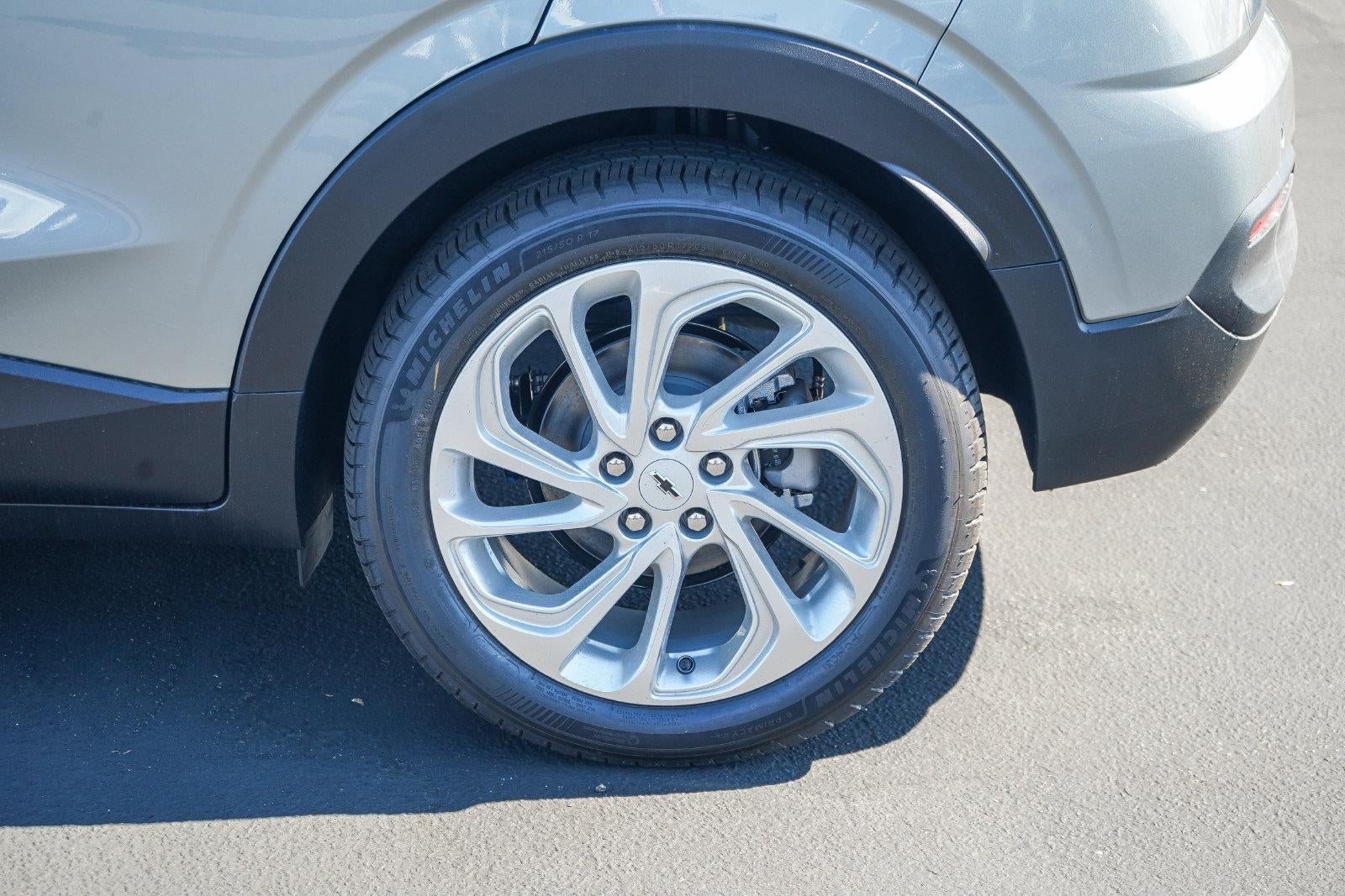 2027 Chevrolet Bolt FWD 4dr LT
