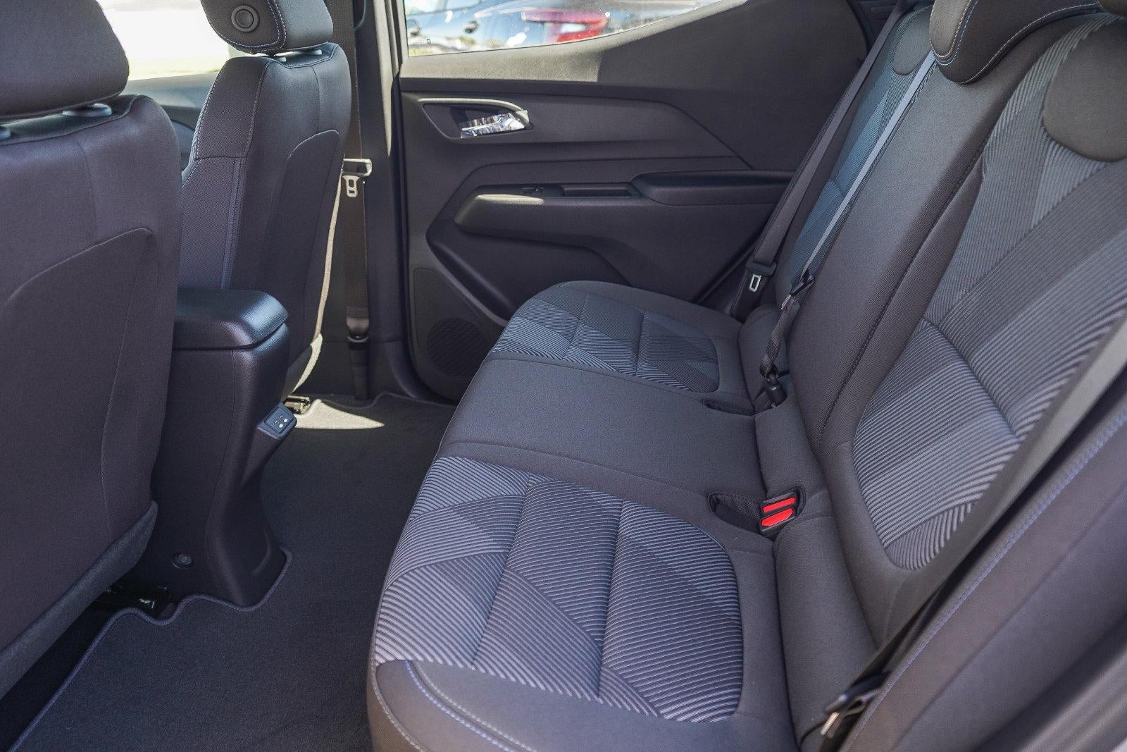 2027 Chevrolet Bolt FWD 4dr LT