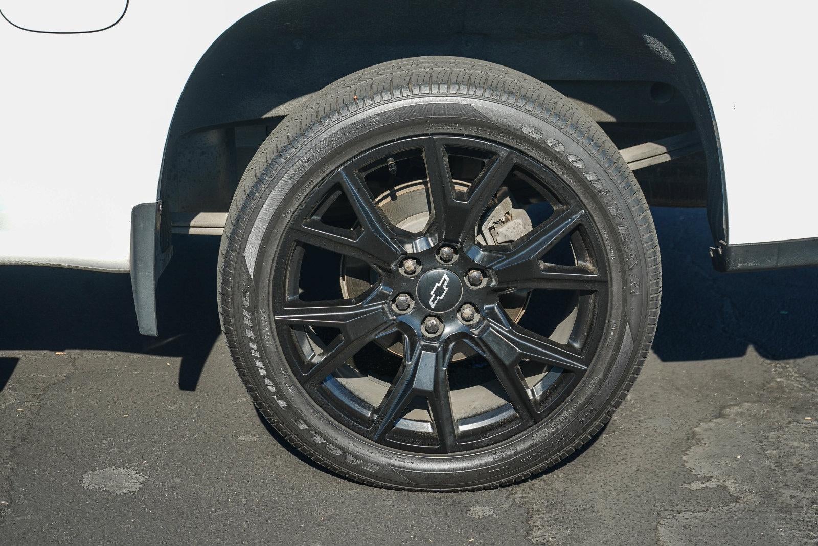 2027 Chevrolet Bolt FWD 4dr LT