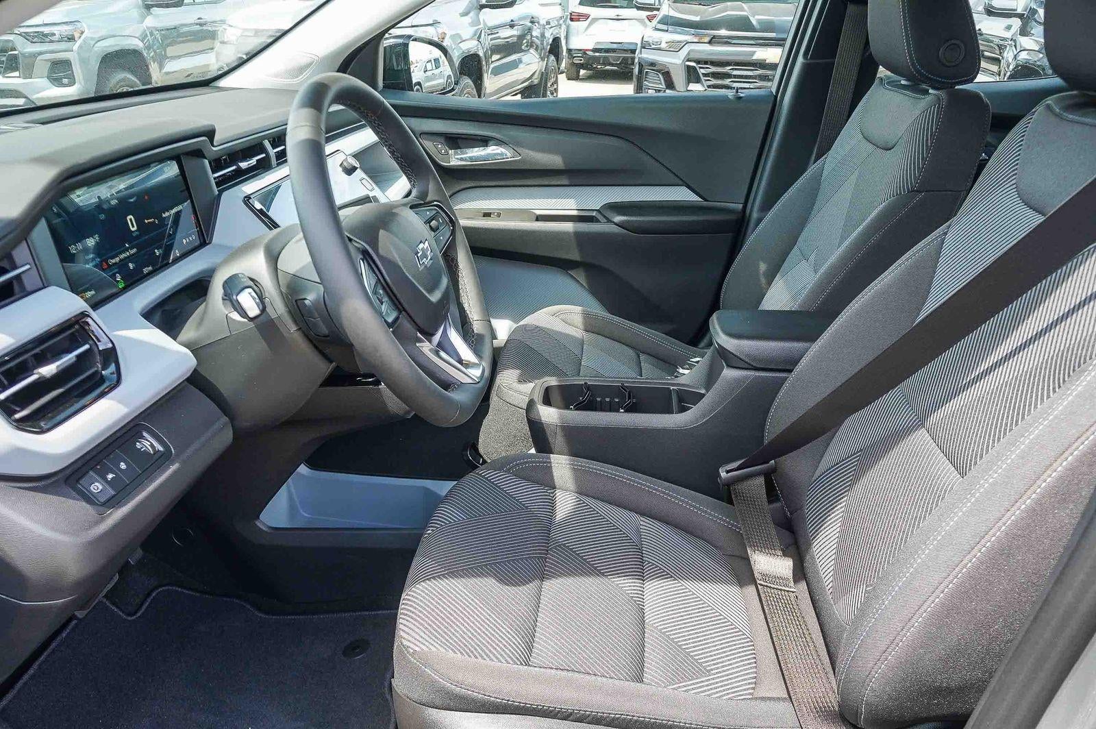 2027 Chevrolet Bolt FWD 4dr LT