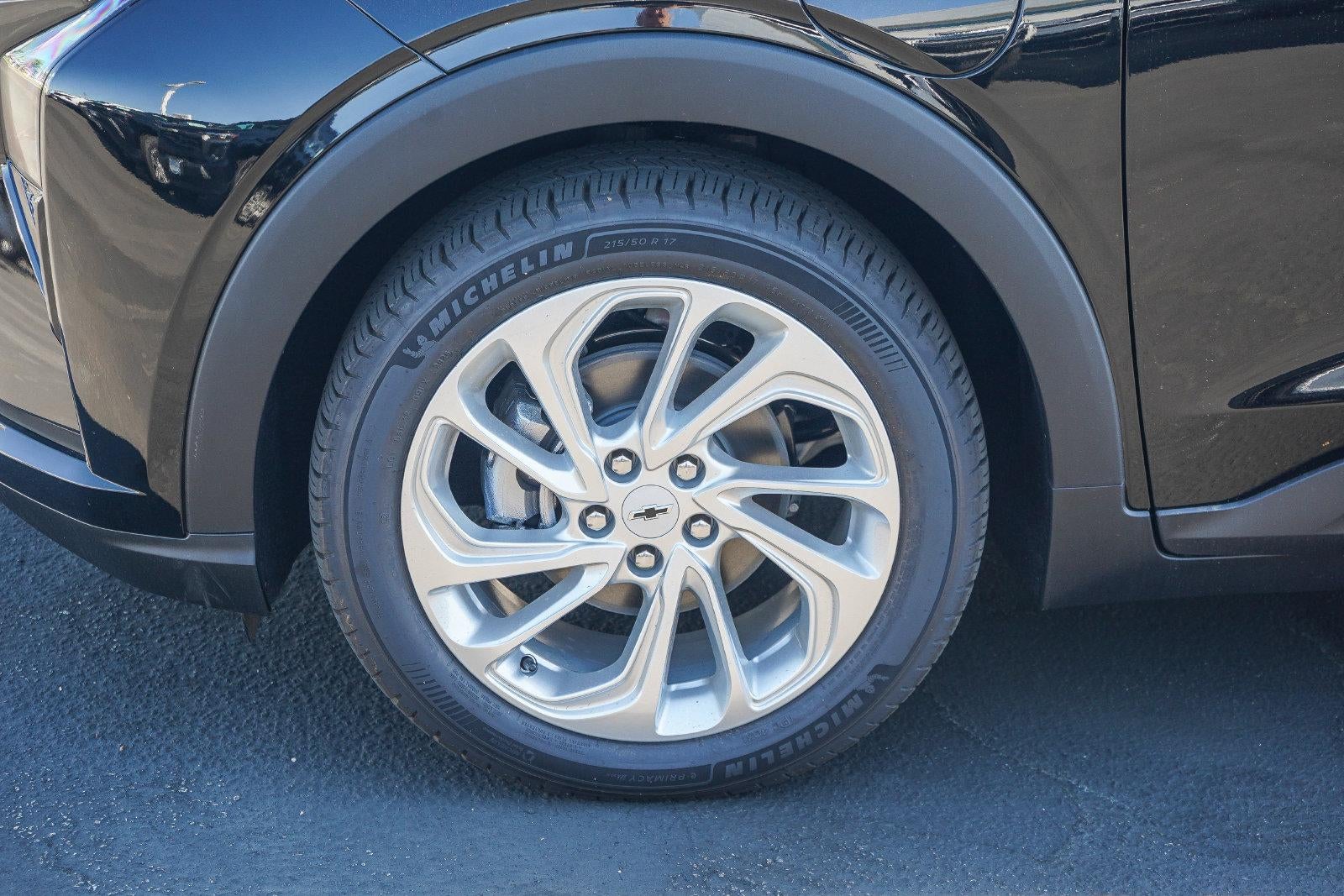 2027 Chevrolet Bolt FWD 4dr LT