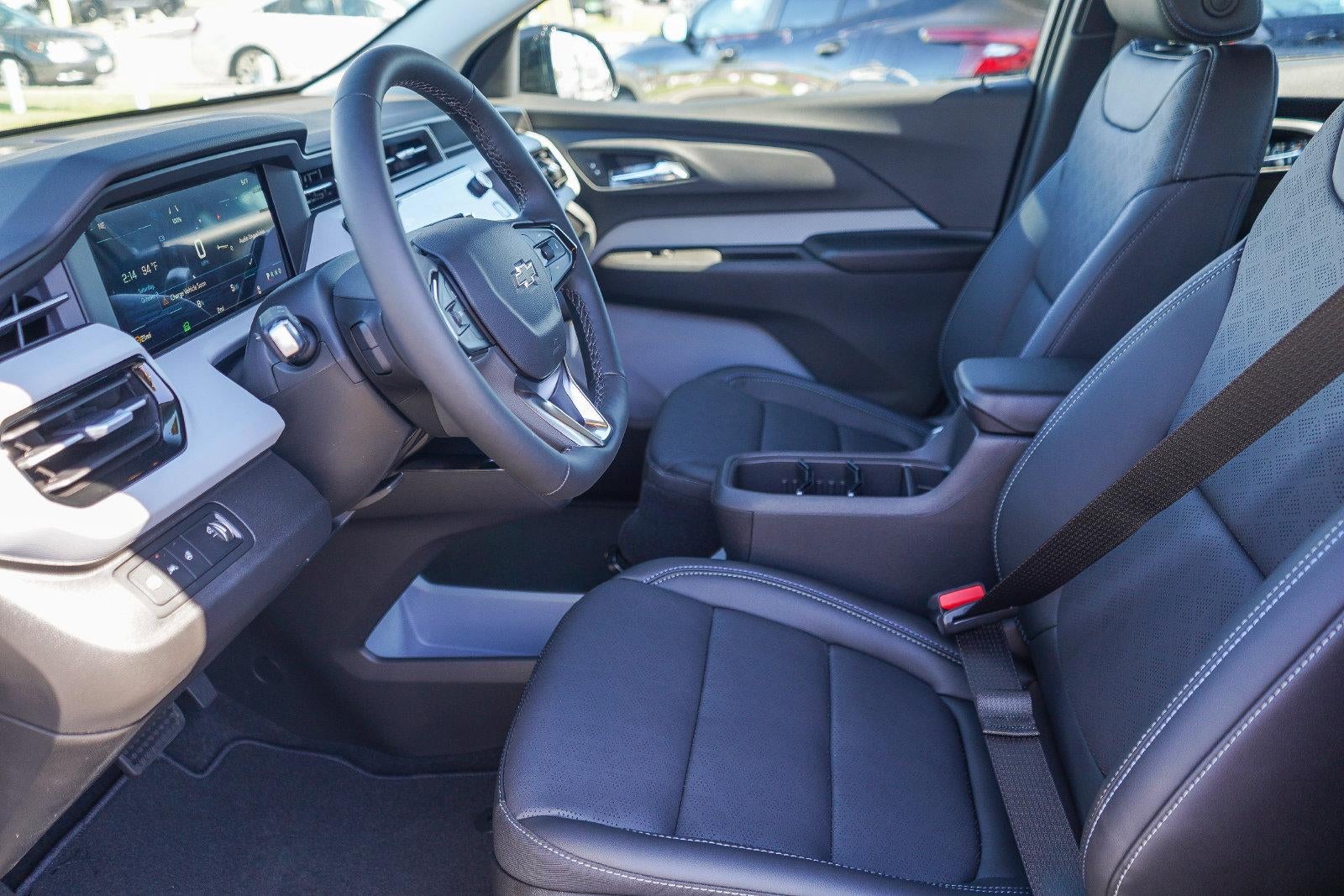 2027 Chevrolet Bolt FWD 4dr LT