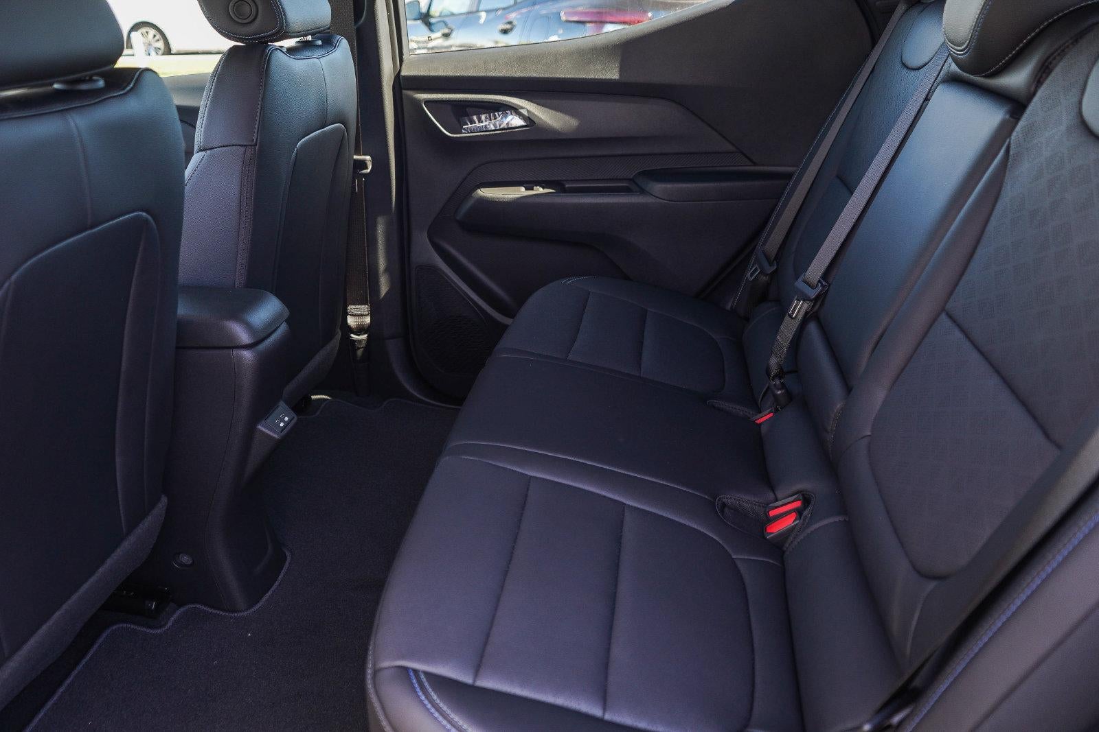 2027 Chevrolet Bolt FWD 4dr LT