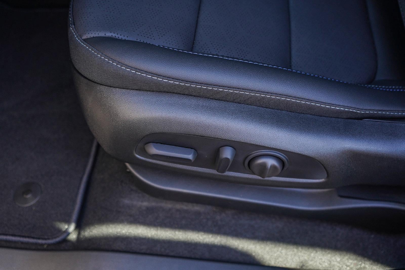 2027 Chevrolet Bolt FWD 4dr LT