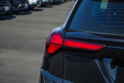 2027 Chevrolet Bolt FWD 4dr LT