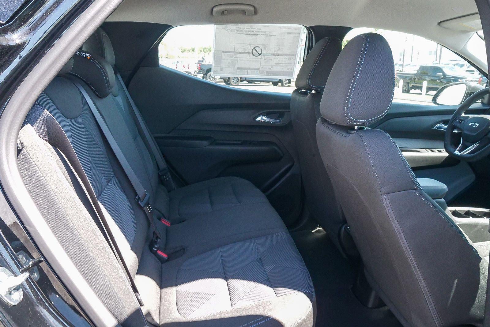 2027 Chevrolet Bolt FWD 4dr LT