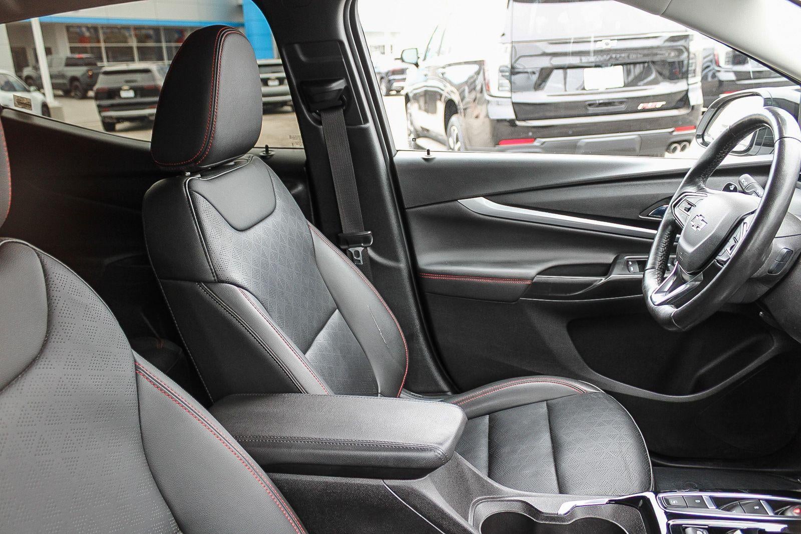 2023 Chevrolet Bolt EUV LT Redline