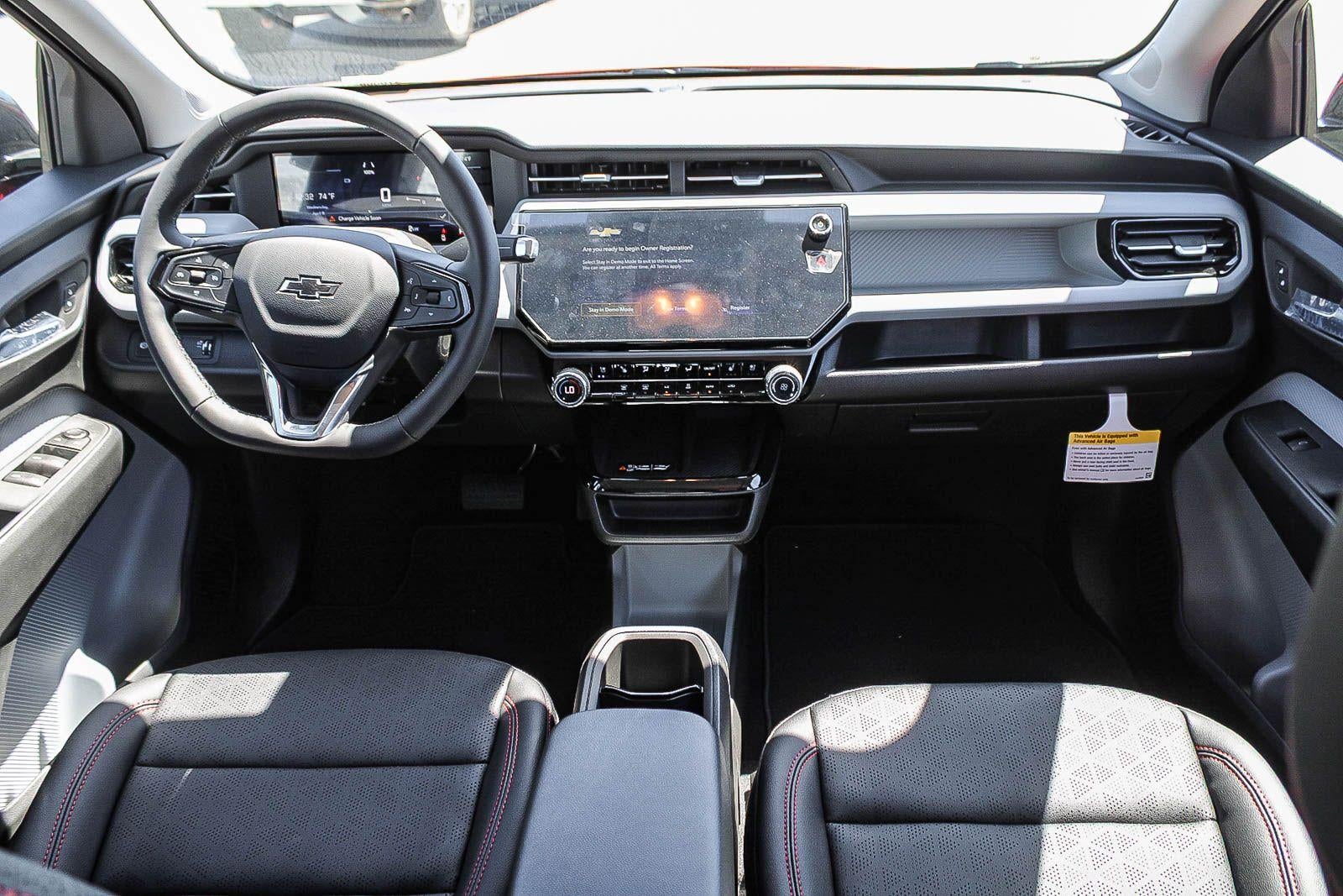 2027 Chevrolet Bolt FWD 4dr RS