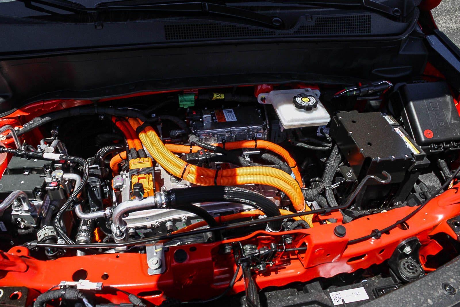 2027 Chevrolet Bolt FWD 4dr RS