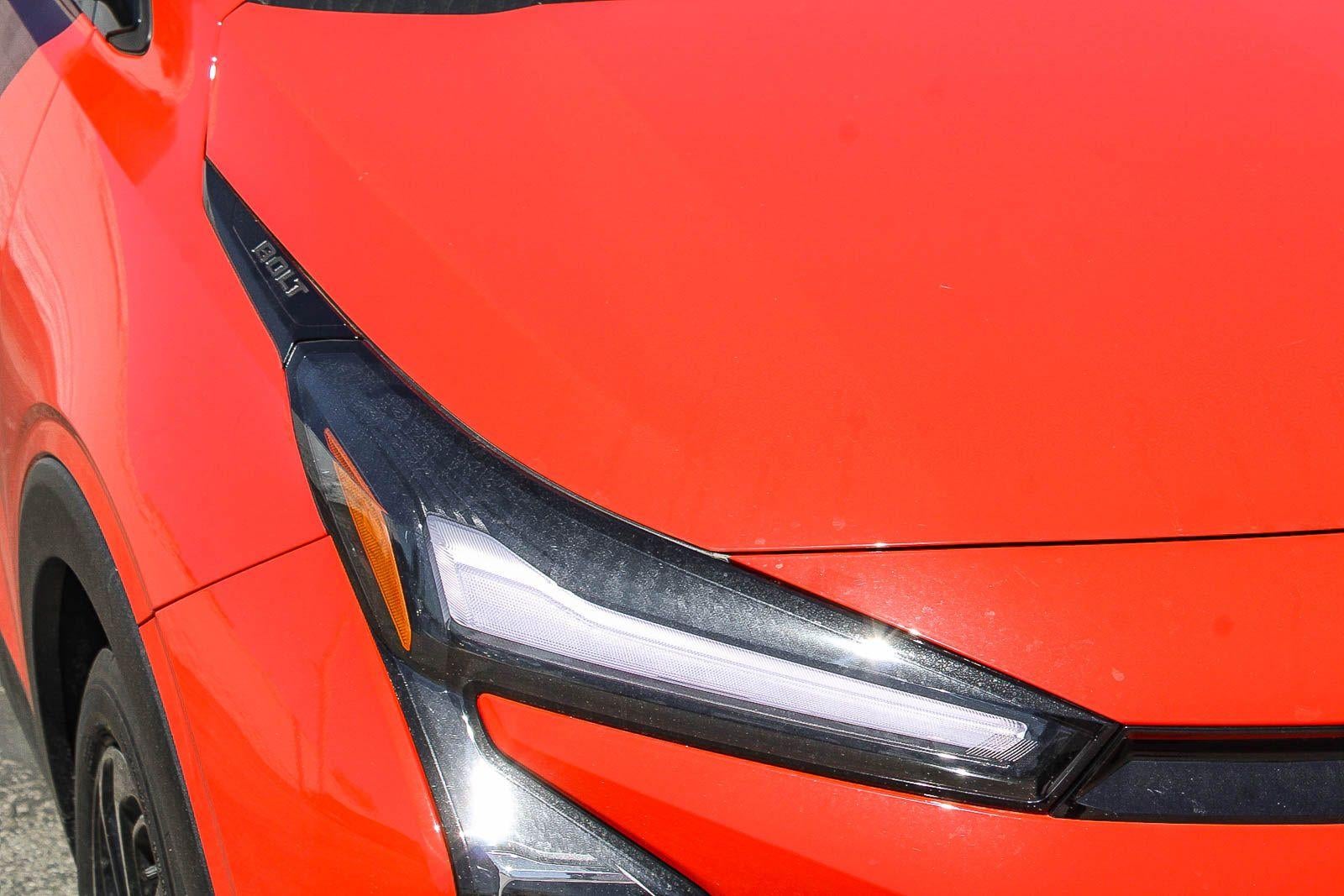 2027 Chevrolet Bolt FWD 4dr RS