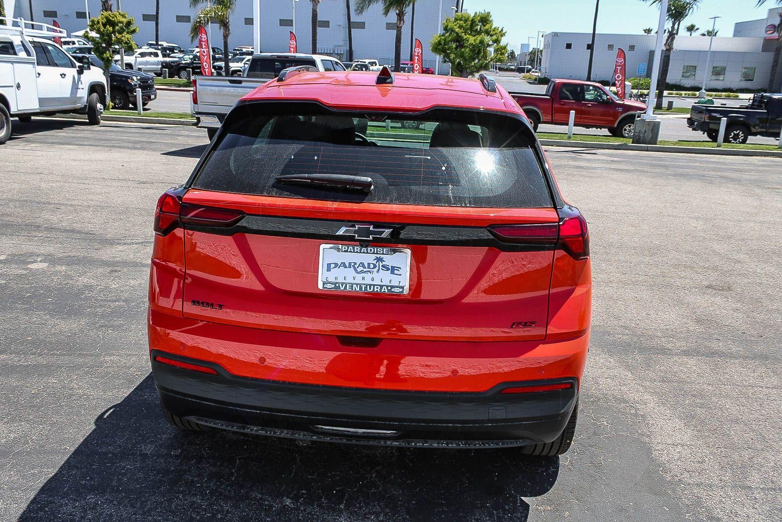 2027 Chevrolet Bolt FWD 4dr RS