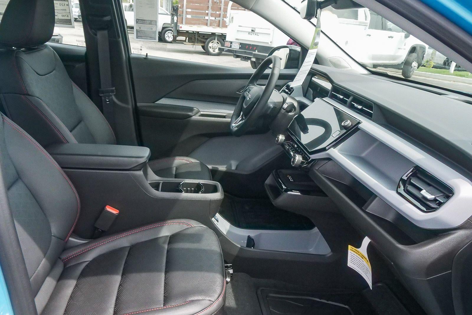 2027 Chevrolet Bolt FWD 4dr RS