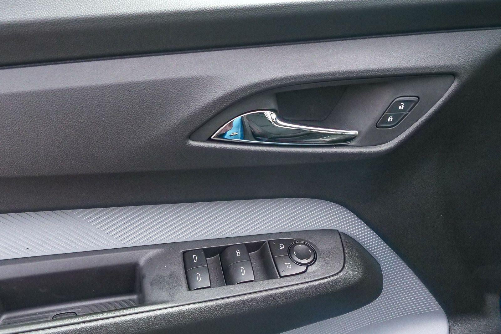 2027 Chevrolet Bolt FWD 4dr RS